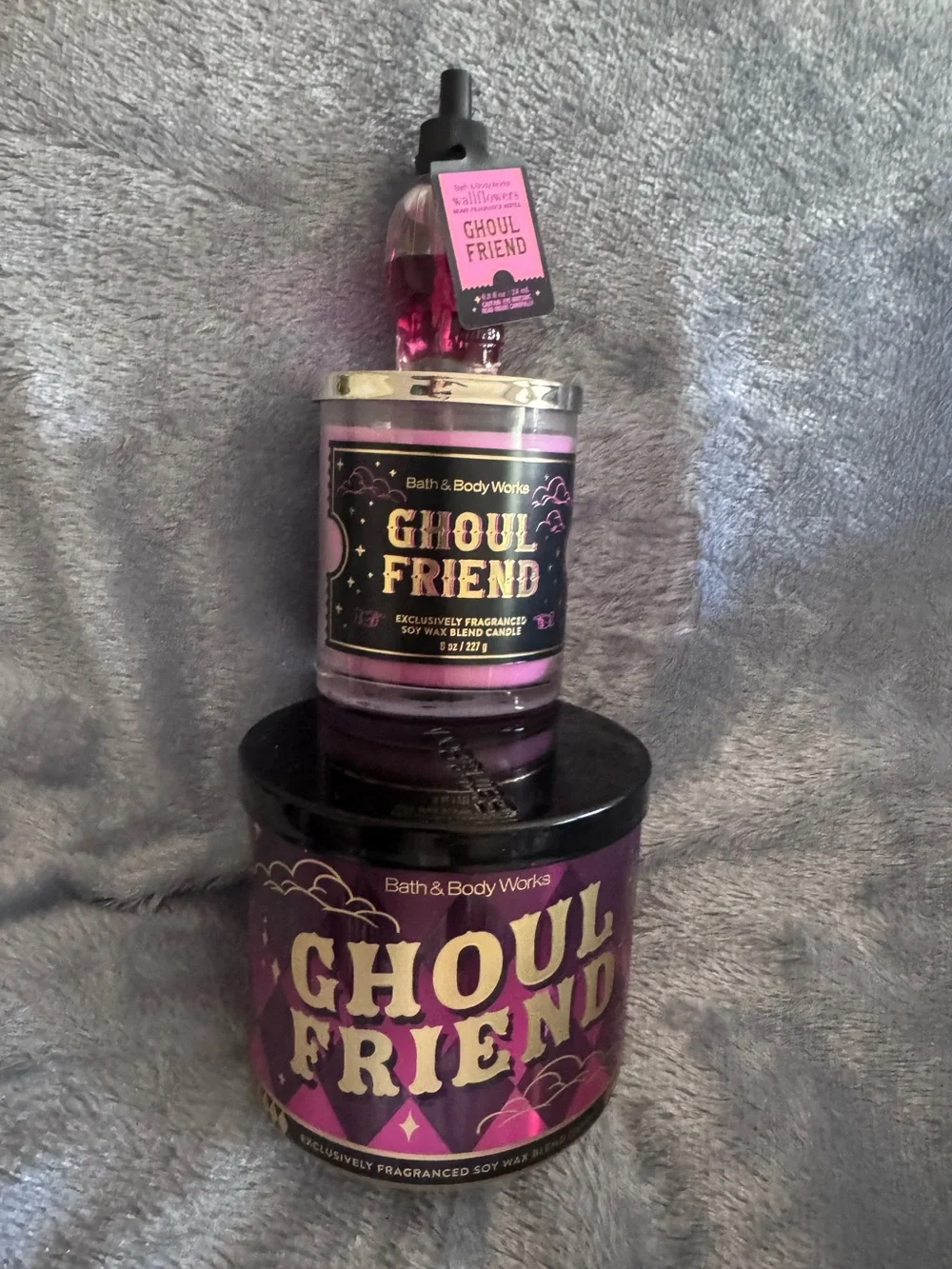 New NWT Lot Bath And Body Works Halloween Ghoul Friend 2 Candles + Wallflower